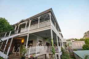 Гостиница Bellingen Belfry Guesthouse  Беллинген